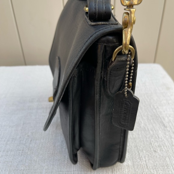 COACH VINTAGE STATION BLACK LEATHER CROSSBODY - Picture 3 of 13